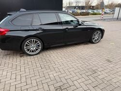 Schwarz Gebraucht 2017 BMW 335 M Sport Kombi | 16.800 € (Fairer Preis)