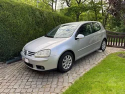 Silber Gebraucht 2006 VW Golf V Comfortline Limousine | 1.999 € (Guter Preis)