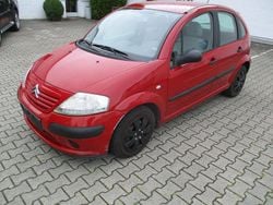 Rot Gebraucht 2003 Citroën C3 Kleinwagen | 280 €