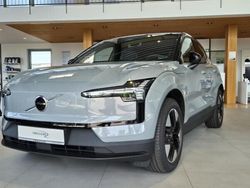 Grau (vapour grey) Neu 2025 Volvo EX30 Plus SUV | 50.040 € (Teuer)