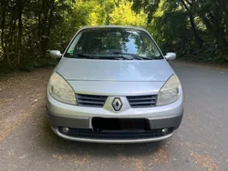Grau Gebraucht 2005 Renault Scénic II Van / Kleinbus | 999 € (Guter Preis)