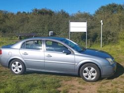 Grau Gebraucht 2005 Opel Vectra Limousine | 549 € (Guter Preis)