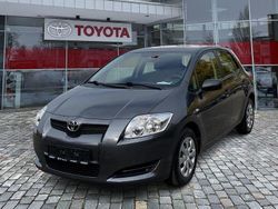 Grau Gebraucht 2009 Toyota Auris Limousine | 5.850 € (Teuer)