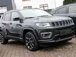 Grün Gebraucht 2021 Jeep Compass SUV | 26.990 € (Teuer)