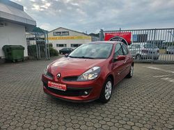 Rot Gebraucht 2006 Renault Clio II Kleinwagen | 2.690 € (Etwas zu teuer)