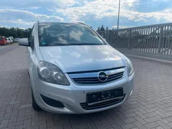Silber Gebraucht 2011 Opel Zafira Van / Kleinbus | 2.499 € (Superpreis)