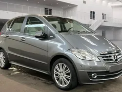 Grau Gebraucht 2011 Mercedes A180 Elegance Van / Kleinbus | 7.490 € (Etwas zu teuer)