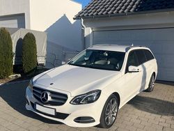 Weiß Gebraucht 2016 Mercedes E250 Kombi | 10.000 € (Superpreis)