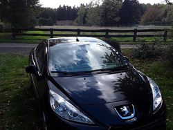 Schwarz Gebraucht 2011 Peugeot 207 CC Cabrio | 3.990 €