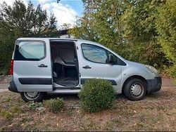 Silber Gebraucht 2010 Citroën Berlingo Van / Kleinbus | 3.700 €
