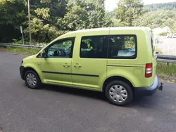 Grün Gebraucht 2011 VW Caddy Trendline Van / Kleinbus | 14.875 €