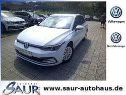 Pure white Gebraucht 2021 VW Golf VIII Basis Limousine | 17.489 € (Guter Preis)