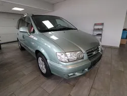 Grün Gebraucht 2004 Hyundai Trajet GLS Van / Kleinbus | 5.890 €