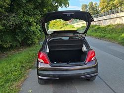 Braun Gebraucht 2011 Peugeot 207 Urban Move Limousine | 2.500 € (Guter Preis)