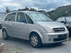 Silber Gebraucht 2005 Opel Meriva Van / Kleinbus | 1.990 € (Fairer Preis)