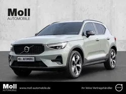 Gruen Gebraucht 2023 Volvo XC40 Plus SUV | 34.890 € (Guter Preis)