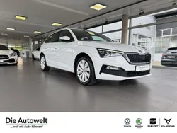 Moonweiß Gebraucht 2021 Skoda Scala Active Kleinwagen | 16.980 € (Fairer Preis)