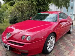 Rot Gebraucht 2001 Alfa Romeo GTV Coupé | 14.500 € (Etwas zu teuer)