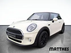 Weiss Gebraucht 2018 Mini ONE Pepper Kleinwagen | 14.750 € (Fairer Preis)