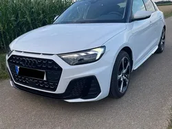 Weiß Gebraucht 2023 Audi A1 Sportback S-Line Kleinwagen | 26.300 €
