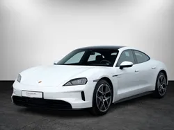Weiß Gebraucht 2024 Porsche Taycan Basis Limousine | 83.000 €