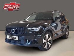 Onyx black / metallic Gebraucht 2022 Volvo XC40 Plus SUV | 29.300 € (Guter Preis)