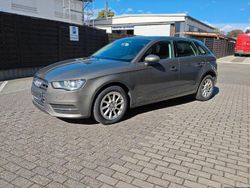 Grau Gebraucht 2013 Audi A3 Attraction Limousine | 6.300 €