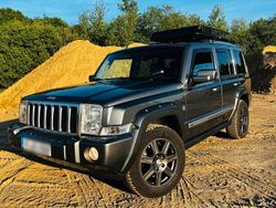 Grau Gebraucht 2007 Jeep Commander Overland SUV | 11.600 €