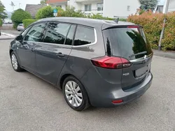 Grau Gebraucht 2015 Opel Zafira Tourer Business Van / Kleinbus | 9.800 € (Fairer Preis)