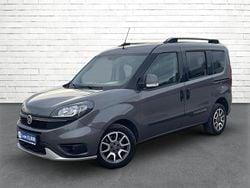 Grau metallic Gebraucht 2022 Fiat Doblò Trekking Van / Kleinbus | 22.720 € (Teuer)