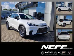 Titaniumweiß metallic Neu 2025 Lexus LBX SUV | 30.990 € (Fairer Preis)