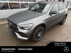 Grau Gebraucht 2020 Mercedes GLC300e AMG SUV | 39.470 € (Fairer Preis)
