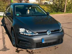 Silber Gebraucht 2018 VW Golf VII R-line Limousine | 14.000 € (Fairer Preis)