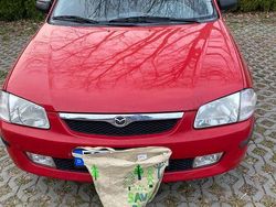 Rot Gebraucht 1999 Mazda 323S Limousine | 2.699 €