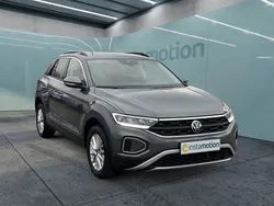 Grau Gebraucht 2024 VW T-Roc Life SUV | 22.600 € (Guter Preis)