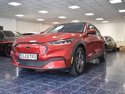 Lucidrot Gebraucht 2021 Ford Mustang Mach-E SUV | 25.870 € (Fairer Preis)