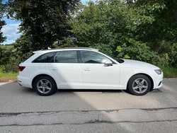 Weiß Gebraucht 2018 Audi A4 Kombi | 12.300 € (Guter Preis)