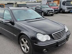 Obsidianschwarz metalliclack Gebraucht 2005 Mercedes C230 Avantgarde Kombi | 1.800 € (Superpreis)
