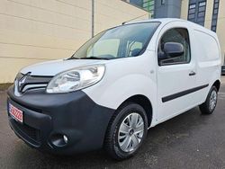 Weiß Gebraucht 2013 Renault Kangoo Van / Kleinbus | 6.190 € (Etwas zu teuer)