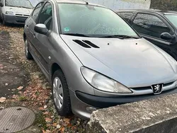 Silber Gebraucht 2001 Peugeot 206 Kleinwagen | 2.799 € (Etwas zu teuer)