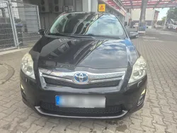 Schwarz Gebraucht 2011 Toyota Auris Hybrid Kleinwagen | 5.700 €