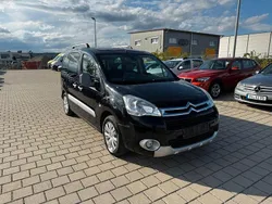 Schwarz Gebraucht 2011 Citroën Berlingo SELECTION Van / Kleinbus | 4.490 € (Guter Preis)