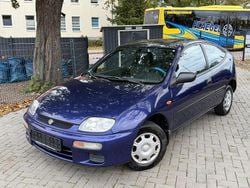Blau Gebraucht 1995 Mazda 323C Limousine | 1.800 €