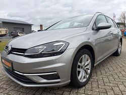 Silber Gebraucht 2017 VW Golf VII Highline Kombi | 12.100 € (Fairer Preis)