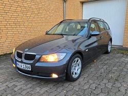 Grau Gebraucht 2008 BMW 318 Kombi | 2.750 € (Fairer Preis)