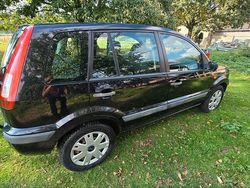 Schwarz Gebraucht 2008 Ford Fusion Kleinwagen | 1.550 €