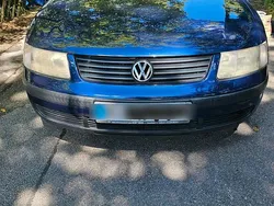 Blau Gebraucht 2000 VW Passat Kombi | 800 € (Guter Preis)