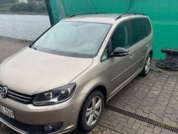 Beige Gebraucht 2012 VW Touran Match Van / Kleinbus | 9.000 € (Fairer Preis)