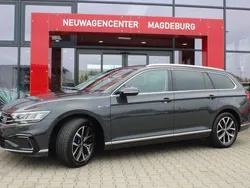 Grau Gebraucht 2021 VW Passat GTE Limousine | 25.980 € (Fairer Preis)
