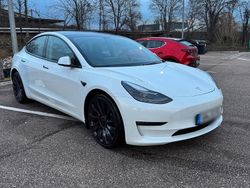 Weiß Gebraucht 2021 Tesla Model 3 Performance Limousine | 28.900 € (Fairer Preis)